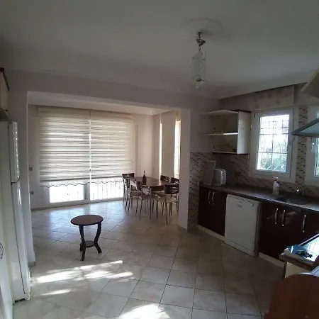 Villa Guengoer Villa